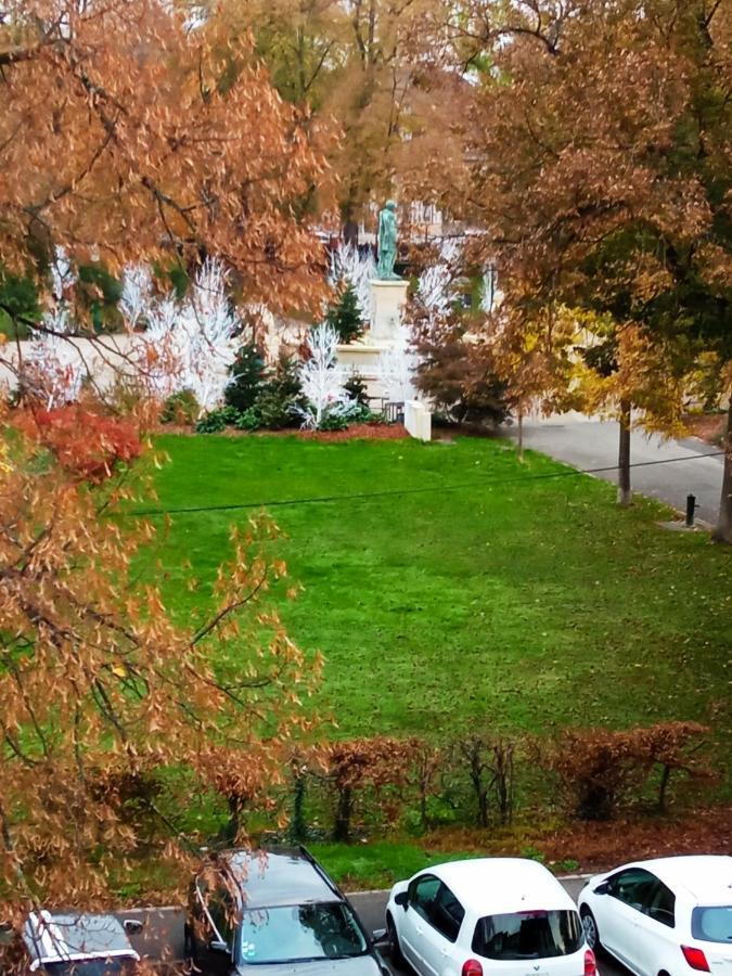 Rare A Colmar - Appartement Champ De Mars Vue Sur Parc - 70M2 - 2 Chambres Dış mekan fotoğraf